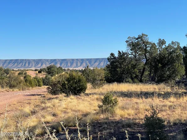 57441 N Mesa Pkwy, Seligman, AZ 86337