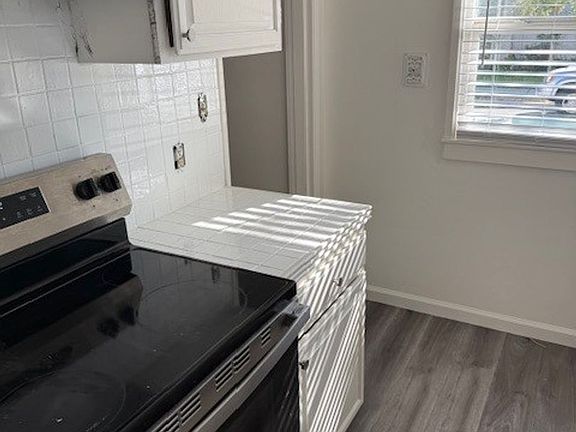 5th image of 316 Peninsula Ave