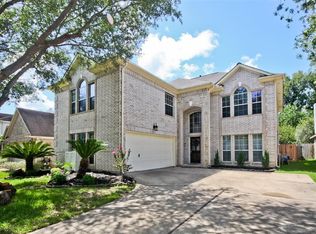 5716 Indigo Trails Dr, Richmond, TX 77469