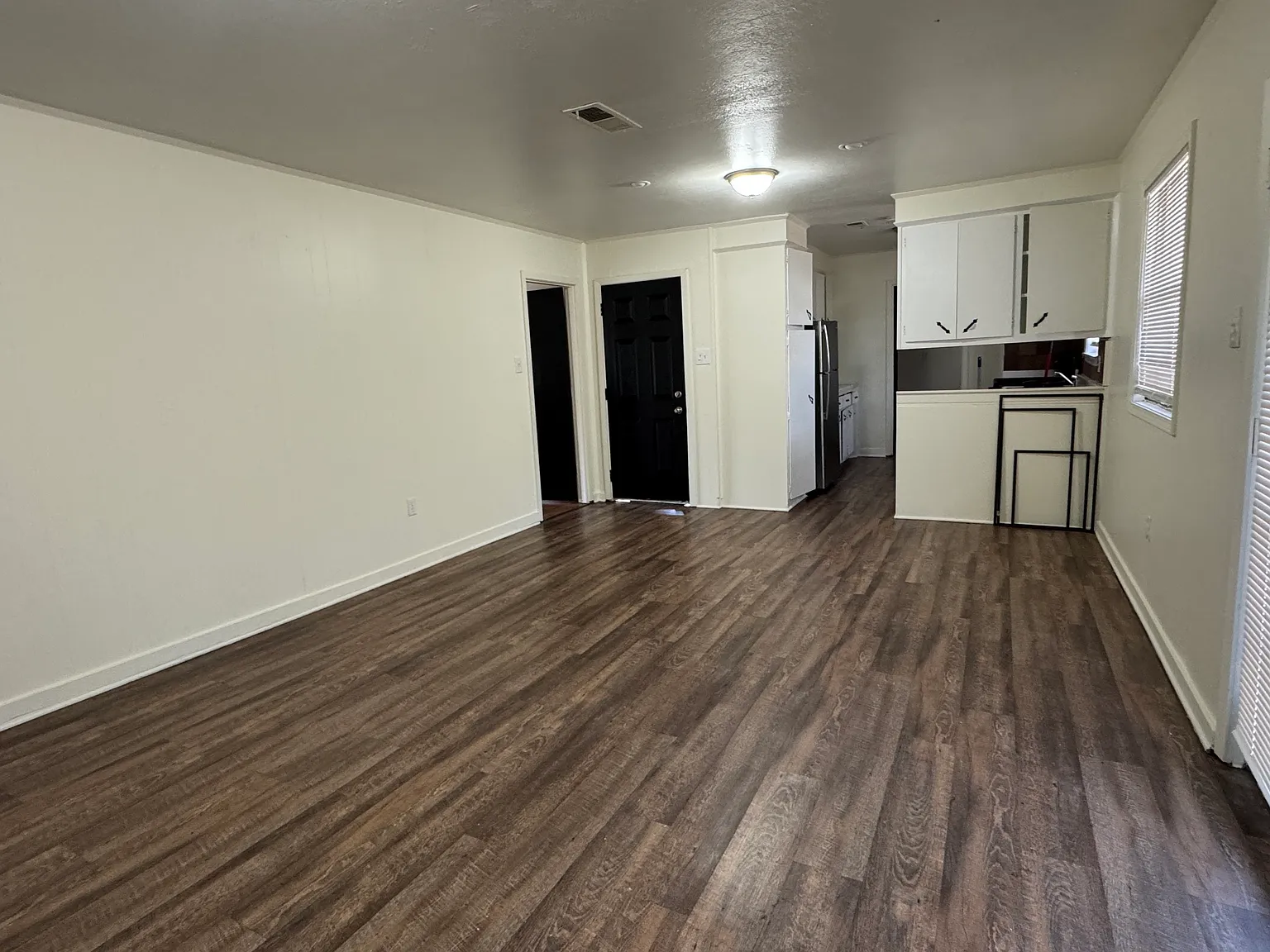 1162 Marble St — Photo 3