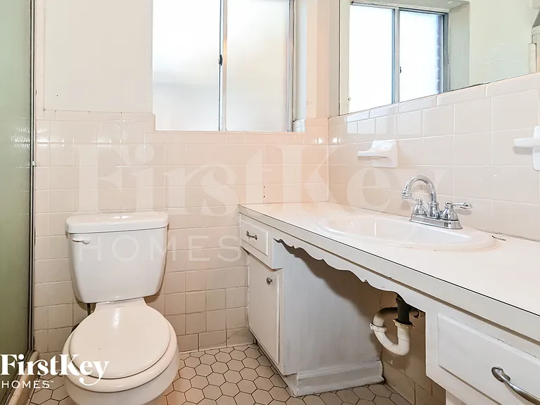 5840 Knight Arnold Rd — Photo 14