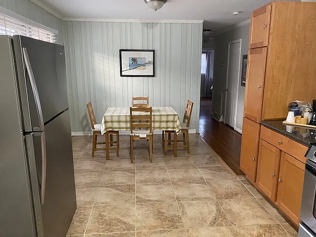 6325 Tryon Rd — Photo 4