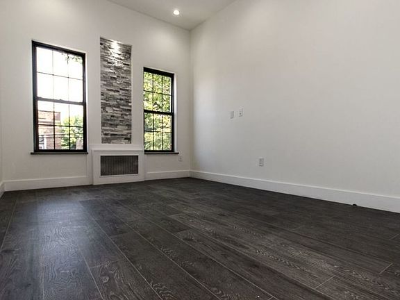 3rd image of 430 Midwood St #1RB