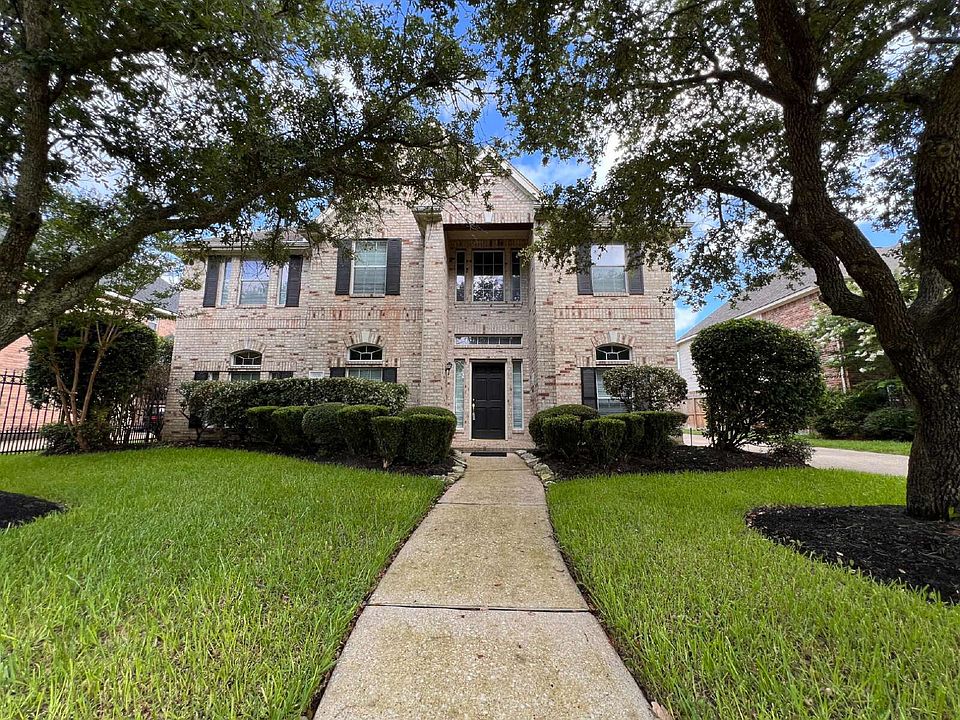 1st image of 908 Azalea Pointe