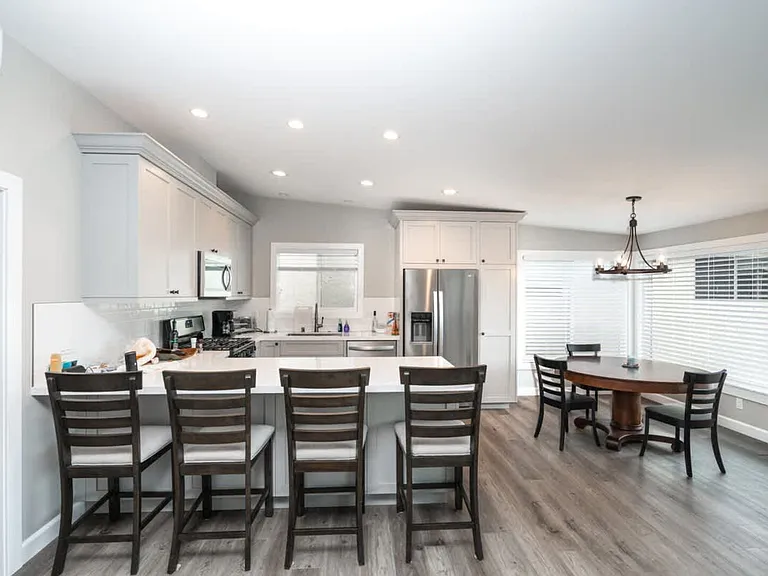Opal Ave — Photo 16