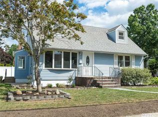 1481 Hendrickson Ave, Merrick, NY 11566