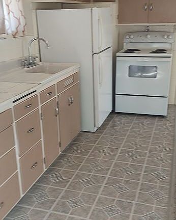 Kitchen with appliances