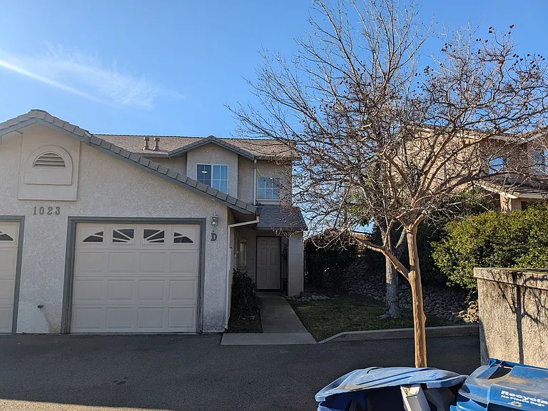 1023 Burton Dr — Photo 1