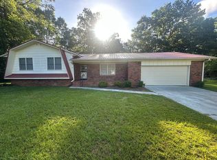 6235 Cane Creek Cir, Anniston, AL 36206