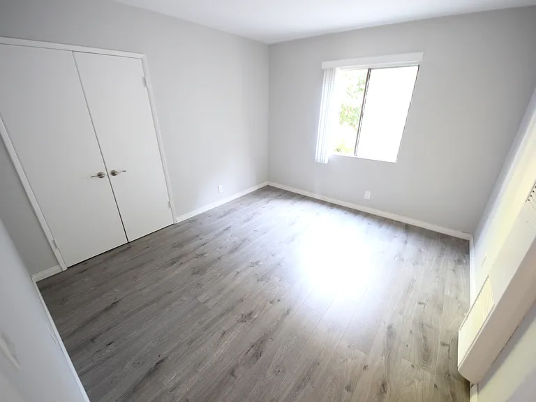 Bay Cities Apartments — Photo 5