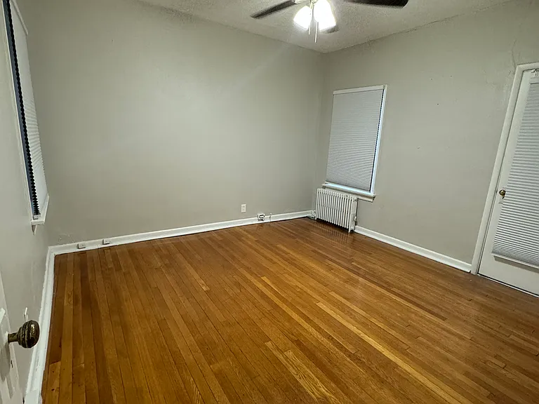6138 Waterman Blvd — Photo 10