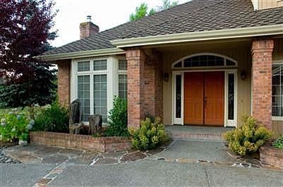 2nd image of 2713 142nd Pl NE