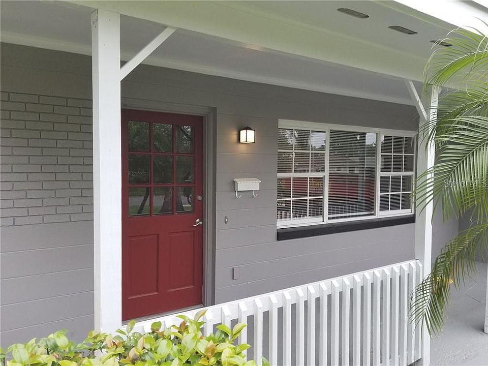 1st image of 237 Oakwood Dr