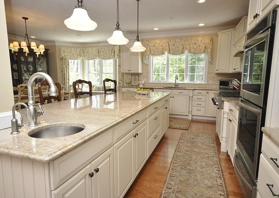 1st image of 40 White Cedar Dr #33