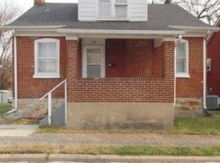 122 N 8th St, Belleville, IL 62220