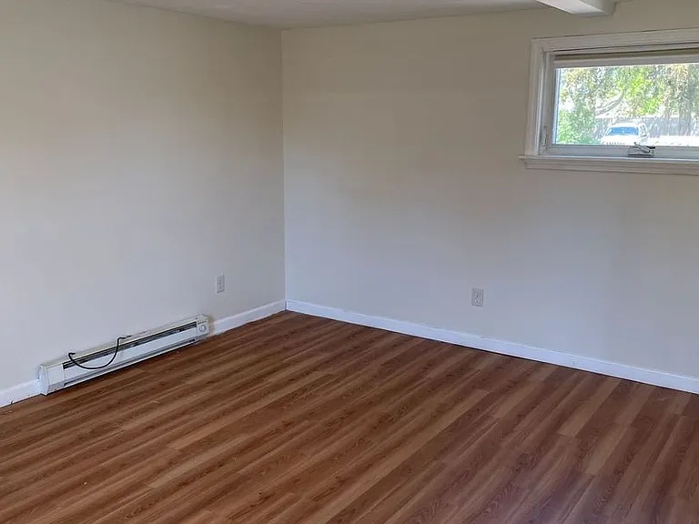 575 Main St #1 — Photo 7