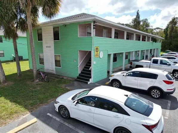 8590 W Mayo Dr, Crystal River, FL 34429