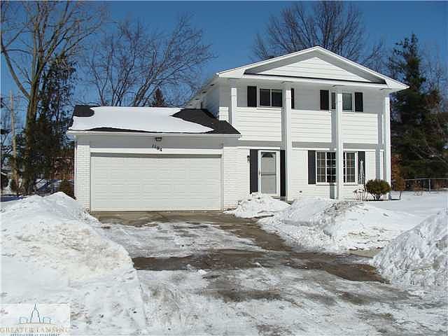 1st image of 1104 E Ramblewood Dr