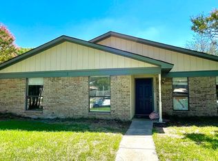 1200 Grinnel Dr, Mesquite, TX 75150