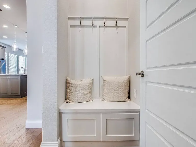 842 Quarter Horse Ln — Photo 22