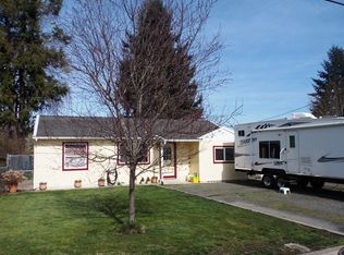 381 Sweet Ln, Cottage Grove, OR 97424