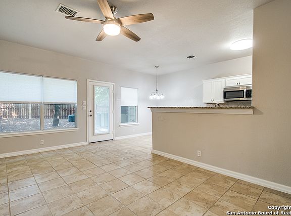 3rd image of 4145 Saint Charles