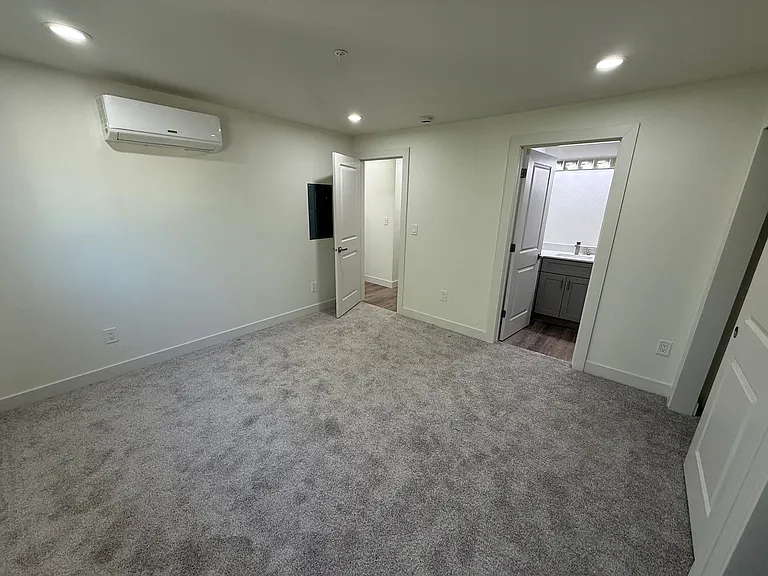 1565 Carlin St — Photo 27