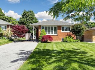9 Coral Cove Cres, Toronto, ON M3A 1G7