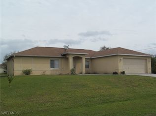 335 Pinehurst Ave, Lehigh Acres, FL 33936