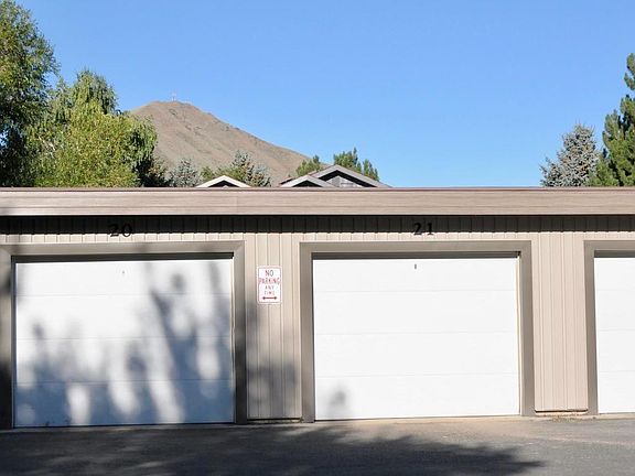 4th image of 850 Shenandoah Dr #13