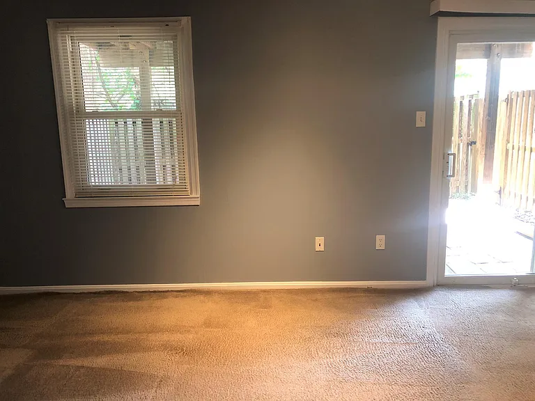 3033 Ellenwood Dr — Photo 34