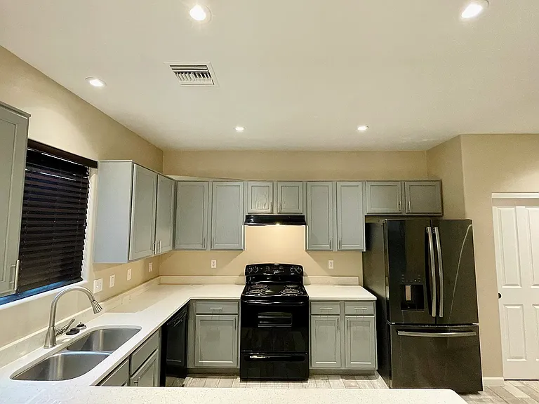 4190 N Stone Cliff Dr — Photo 6