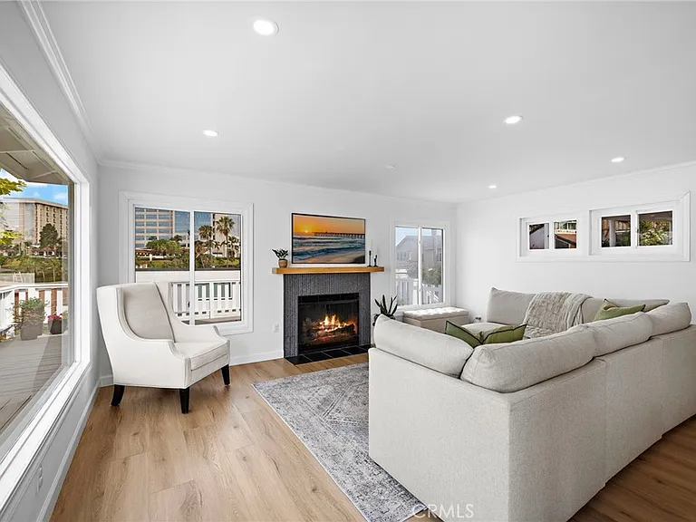226 La Jolla Dr — Photo 11