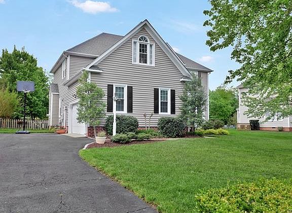 3rd image of 5717 Oak Mill Ct