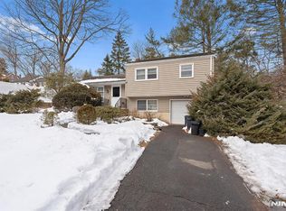 427 Andre Ave, Northvale, NJ 07647