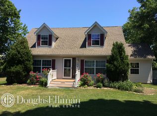 1004 Main St, Greenport, NY 11944