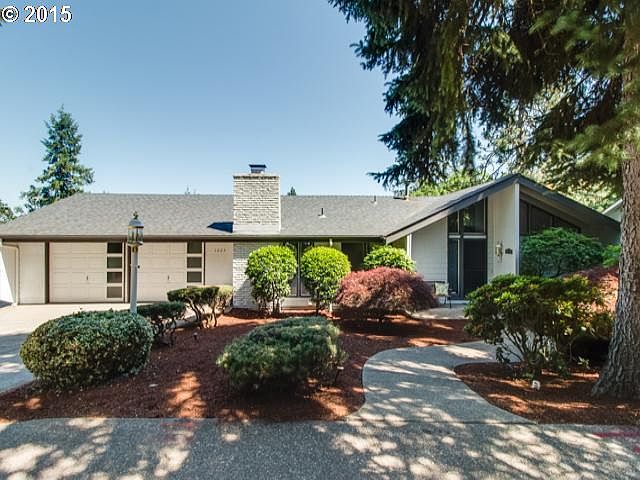 2nd image of 1025 Brookside Dr