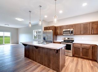 914 Wencel Ave NE, New Prague, MN 56071
