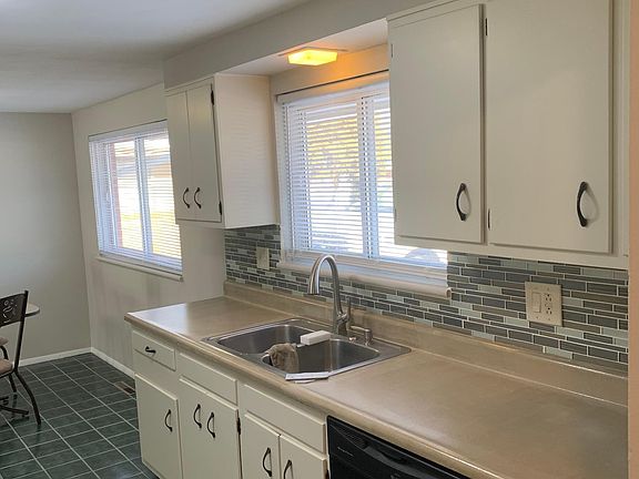 2nd image of 7051 Claybeck Dr
