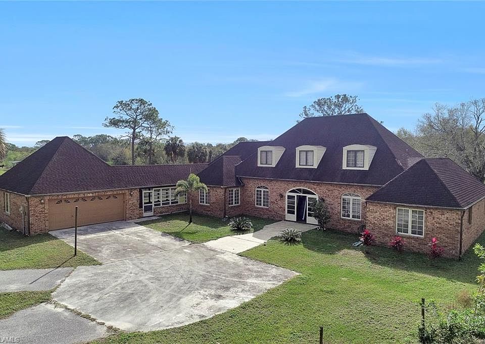 1st image of 7650 Hidden Pond Ln