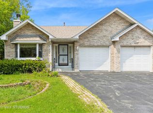 6113 Hilly Way, Cary, IL 60013