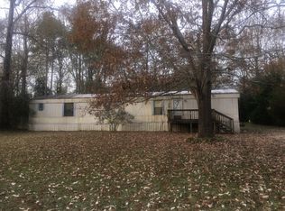 118 Harrisburg Dr, Pelzer, SC 29669