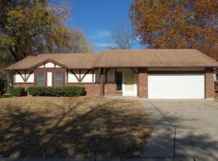 23 Steven Brent Ct, Saint Peters, MO 63376