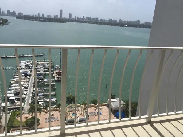 7601 E Treasure Dr, North Bay Village, FL