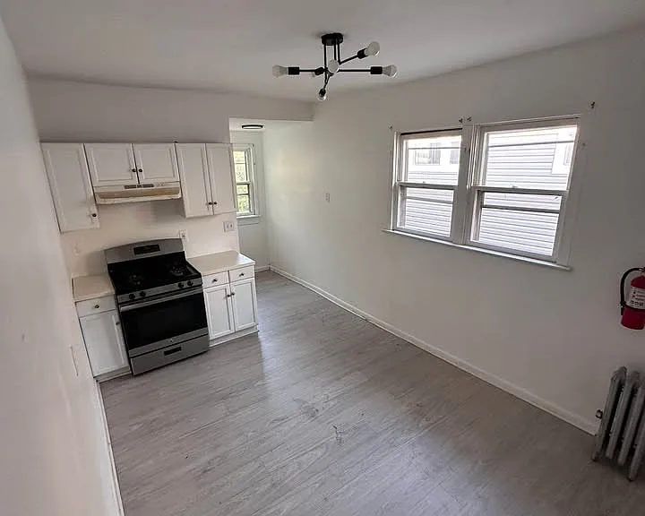 1035 Morris St #B — Photo 2
