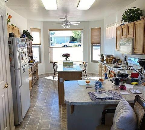 2nd image of 1171 S Vista Grande Dr