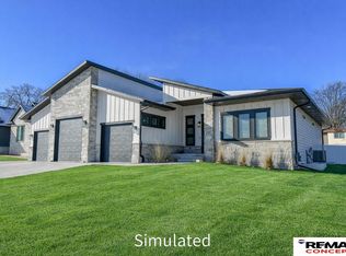 921 S 88th St, Lincoln, NE 68520