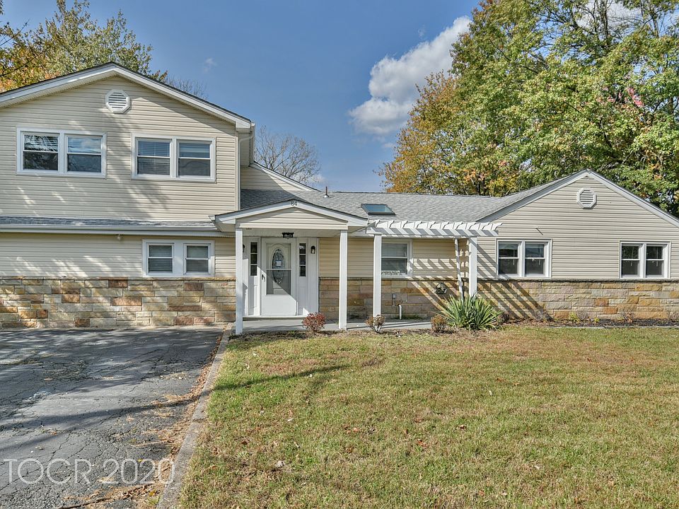 1st image of 84 Sullivan Dr