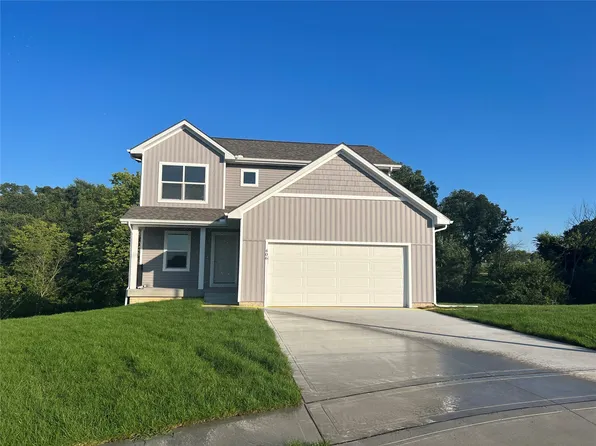 406 Ryan Cir, Mitchellville, IA 50169