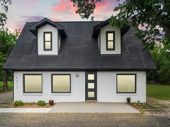 4615 W Walnut St, Pearland, TX 77581